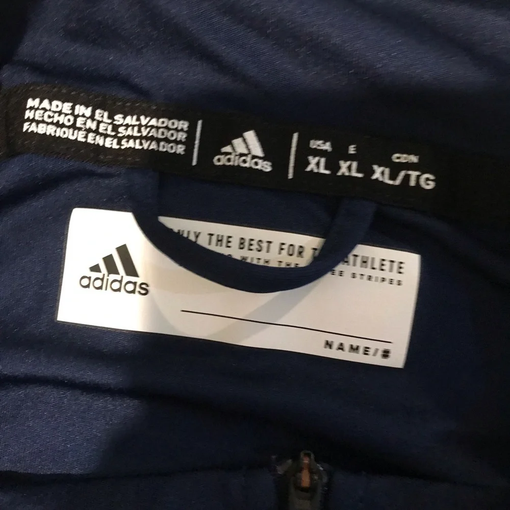 🌇adidas NYC Quarter Zip Pullover